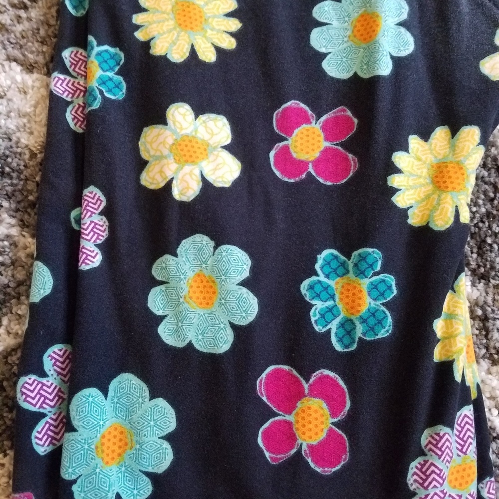 Lularoe leggings tall and curvy